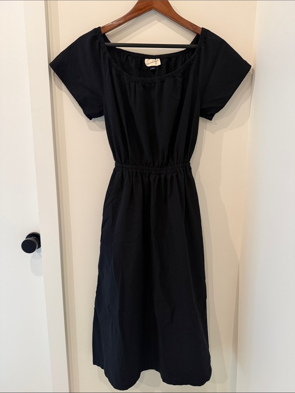 Universal Thread Black Midi Dress with Elastic Waist